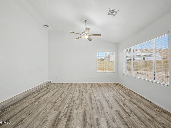 5th image of 7637 W North Ln