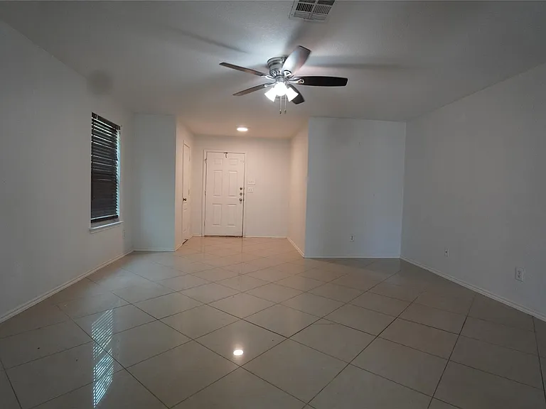 5600 War Admiral Dr — Photo 21