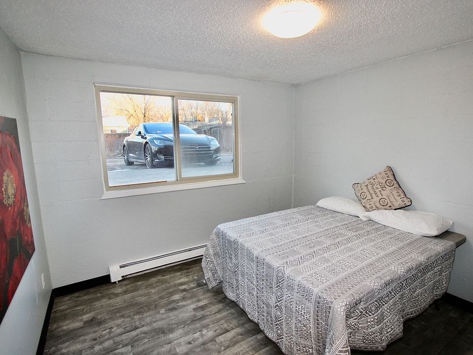 1st image of 1222 Elm Ave #304