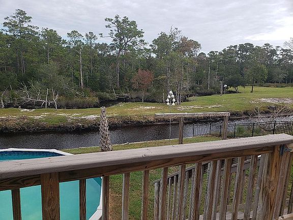 3rd image of 168 Rollingwood Dr