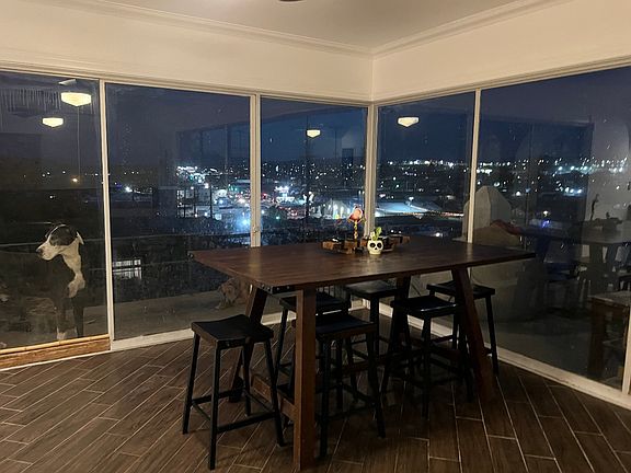 5th image of 301 Hillside Dr