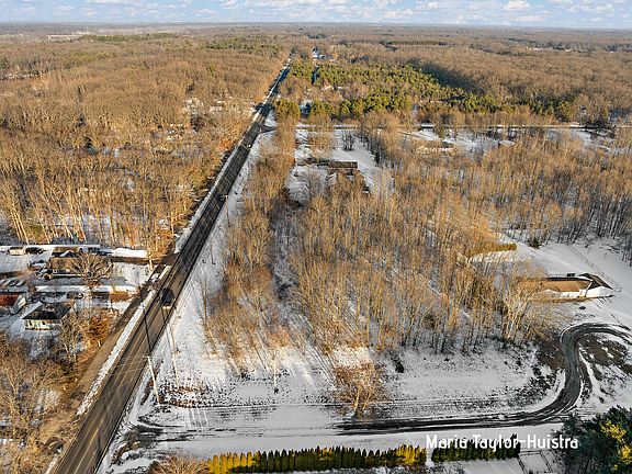 4th image of Szymas Dr