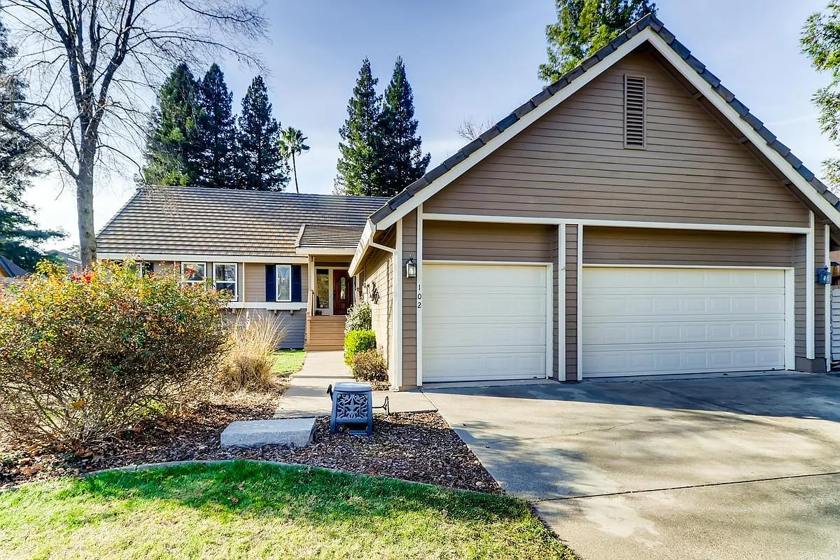 102 Windstar Cir photo 1