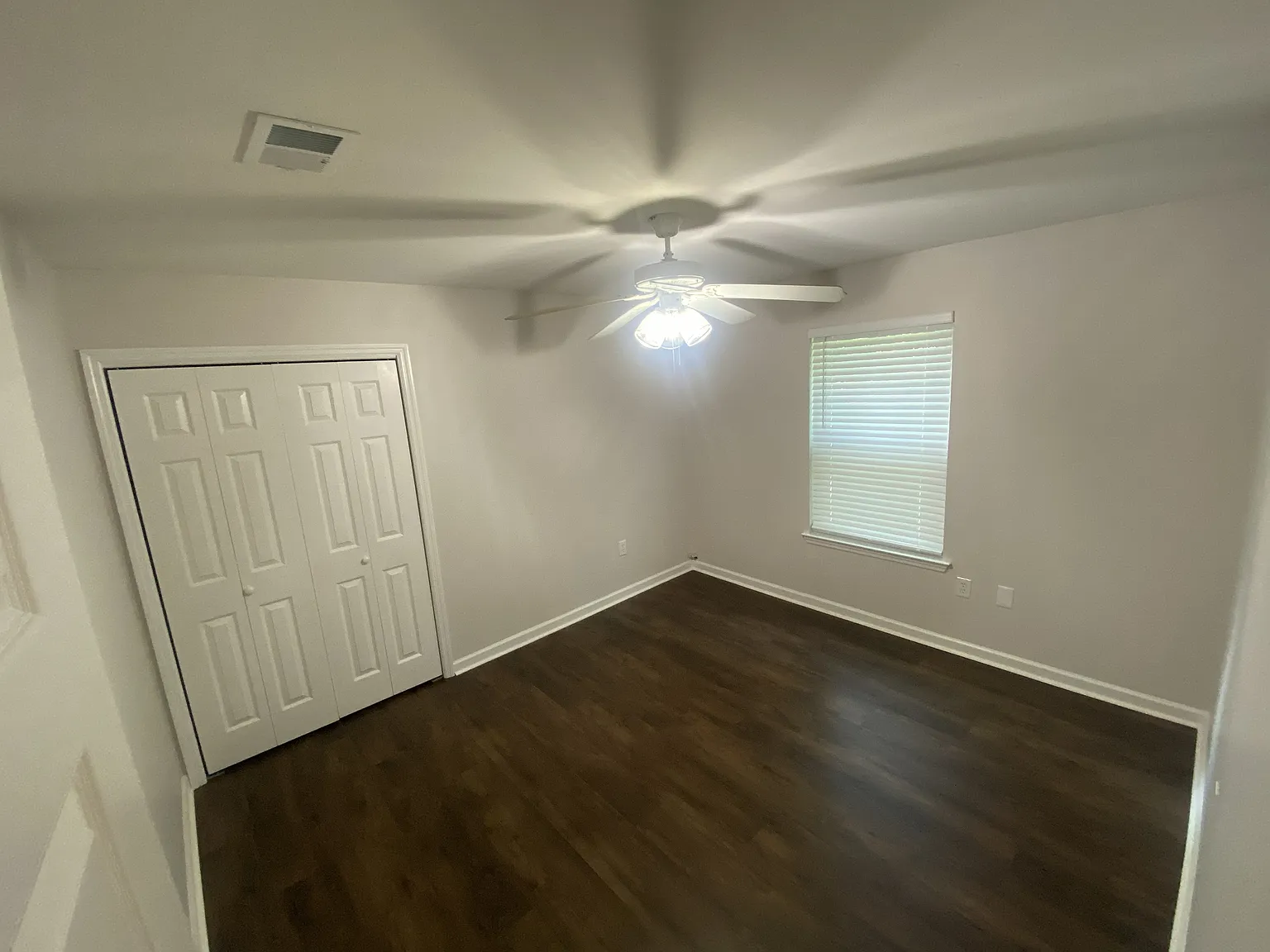 3 bed, 1260 sqft, $2,250 — Photo 4