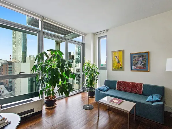 26-26 Jackson Ave #401, Long Island City, NY 11101