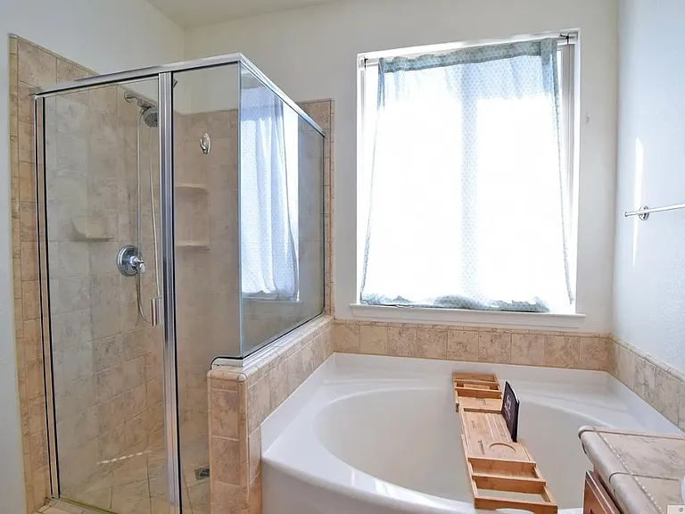 13725 Seabiscuit Dr — Photo 10
