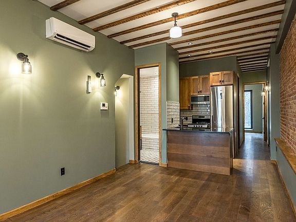 2nd image of 188 Montrose Ave #3L