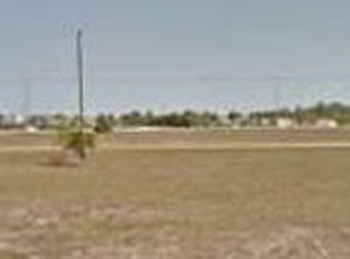 333 SW 2nd Ter, Cape Coral, FL 33991