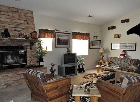 2nd image of 249 Pine Ln