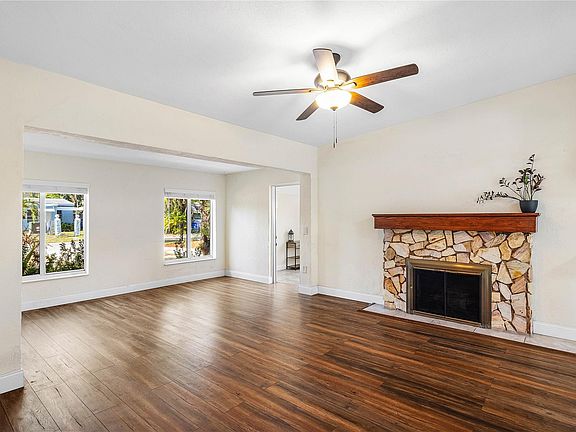 5th image of 1300 SW 19th Avenue