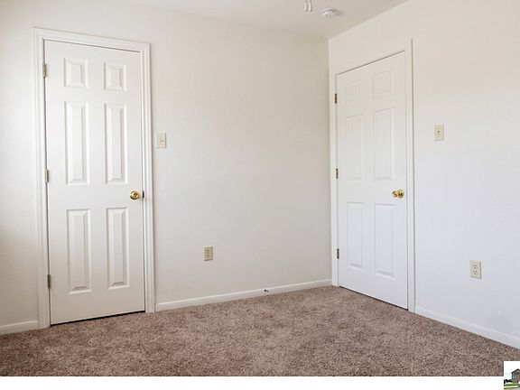 5th image of 208 Gibson St #A