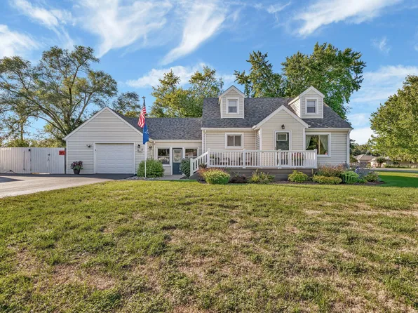 25417 W Joliet St, Channahon, IL 60410