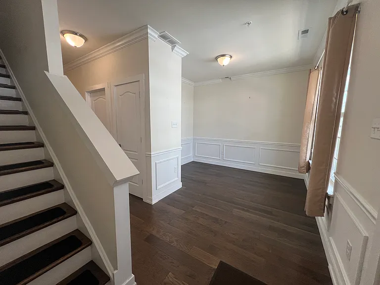 1st Fl office and sitting area