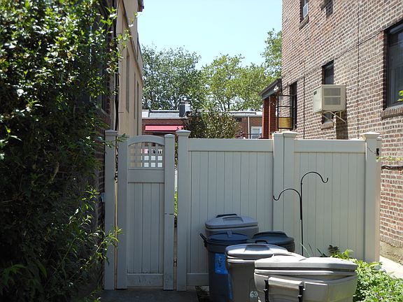 Private Walkway to Yard