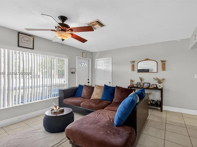 6791 Scott St — Photo 4