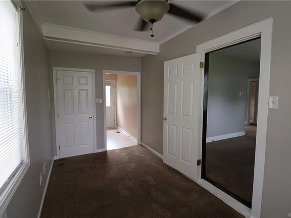 4th image of 7325 Barnette Ave