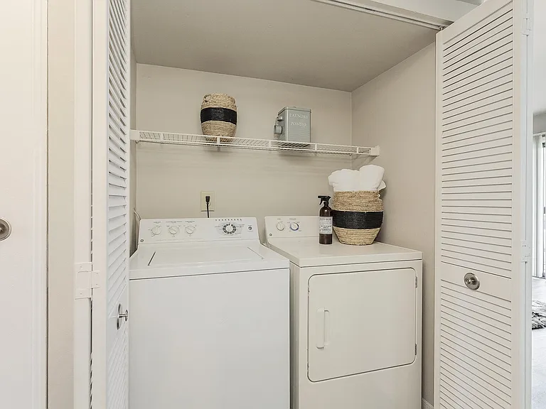 Clemmons Station Apartment Homes — Photo 7