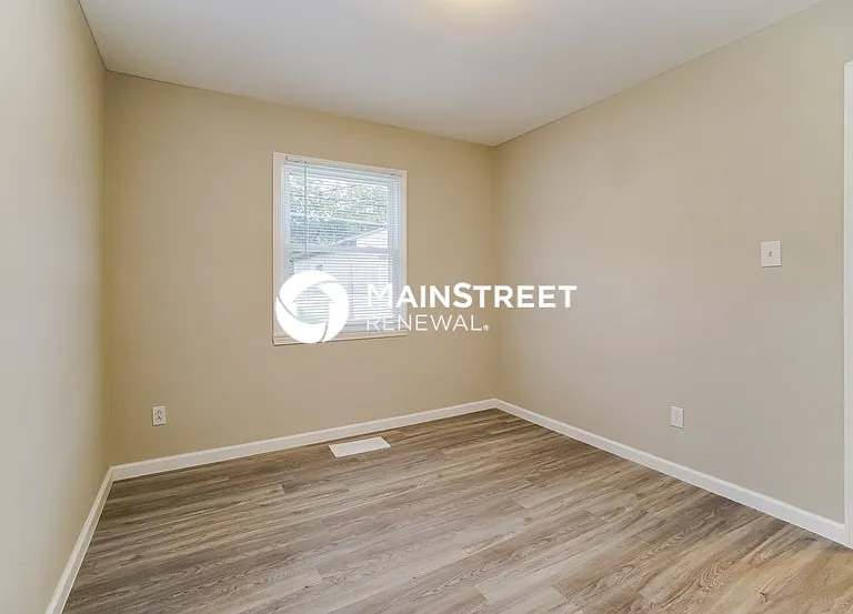 973 Exeter Rd — Photo 8