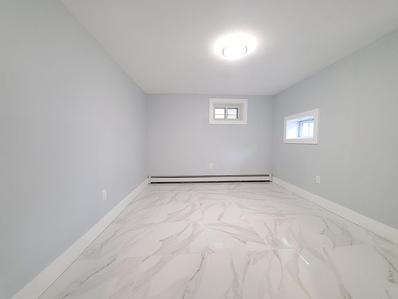 3rd image of 112 Clendenny Ave
