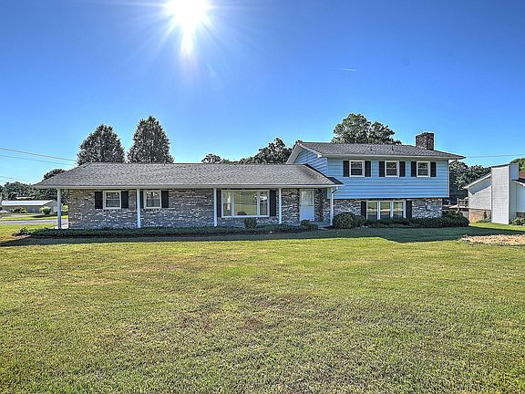 2nd image of 123 Elm Hill Dr