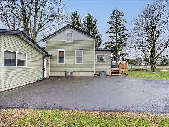 4th image of 3593 Concession Dr