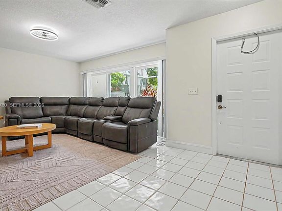 5th image of 10994 Neptune Dr