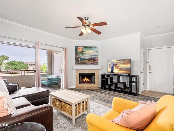 3rd image of 5345 E VAN BUREN Street #364