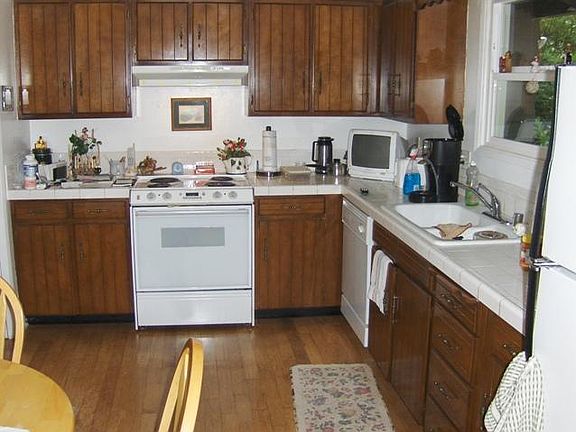 2nd image of 310 Santa Fe Dr
