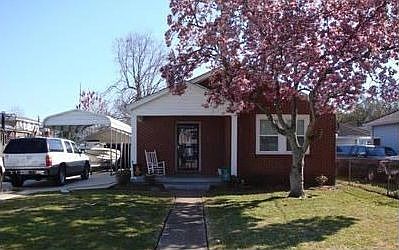 2nd image of 3724 Cypress St
