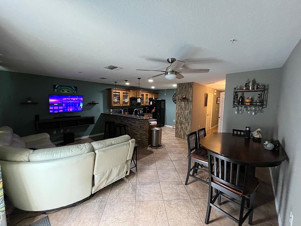 1st image of 465 Tradition Ln