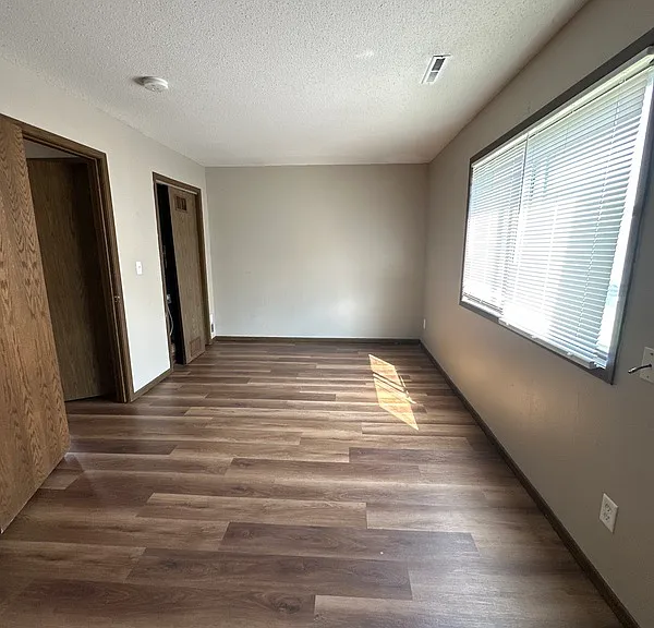 980 Eisenhower Rd #15 — Photo 8