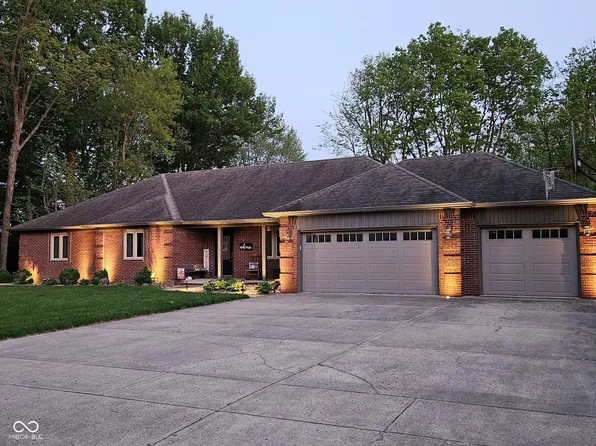 1515 Renee Dr, Plainfield, IN 46168