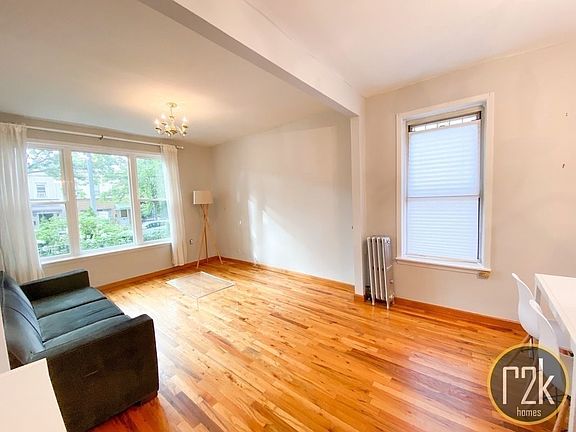 3rd image of 23-31 Crescent St #1REAR