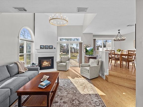 5th image of 26 Southcliff Dr