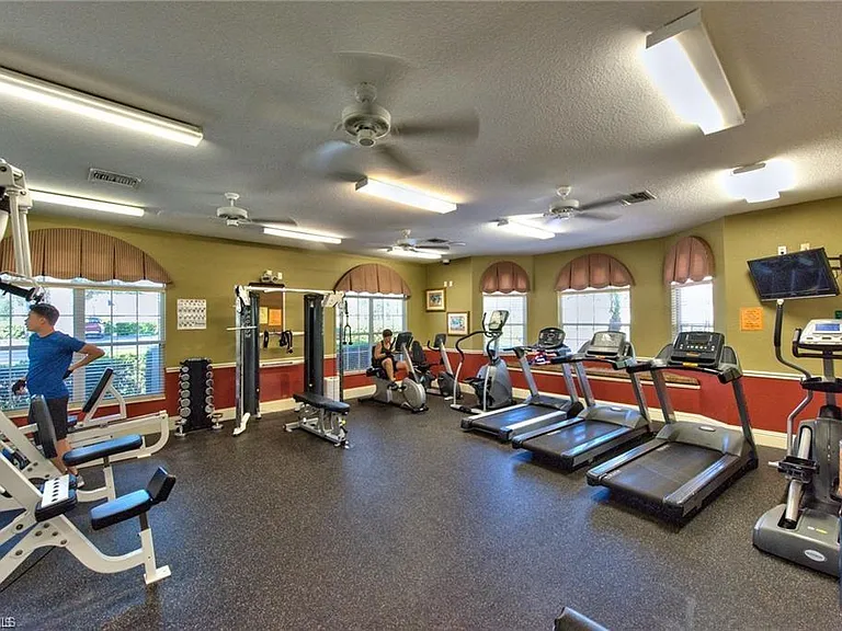 8207 Ibis Cove Cir #S — Photo 35