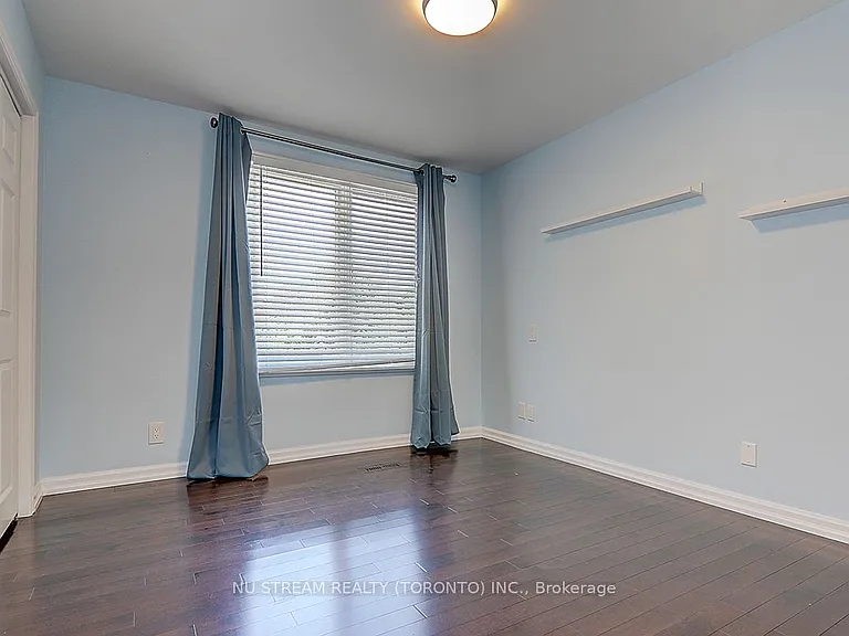 47 Hemingway Cres — Photo 13