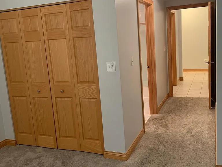 101 Pointe Dr #102 — Photo 6