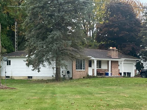 3rd image of 7098 Timberwood Dr