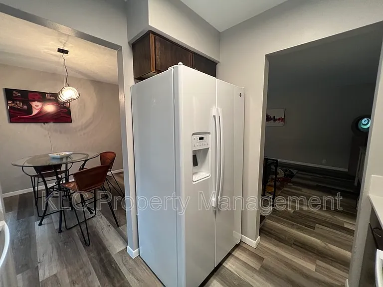 3805 Maquoketa Dr — Photo 10