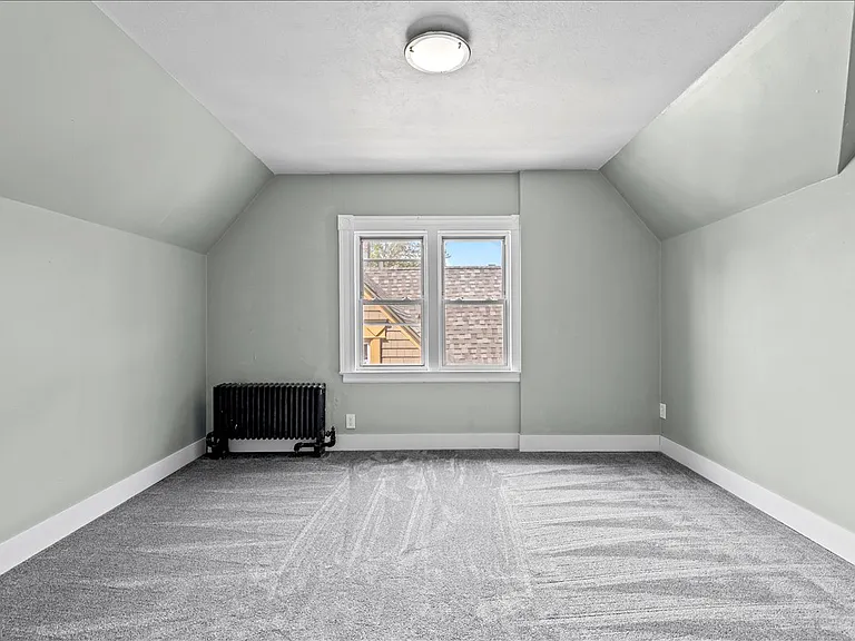 171-173 Norton St #2 — Photo 23