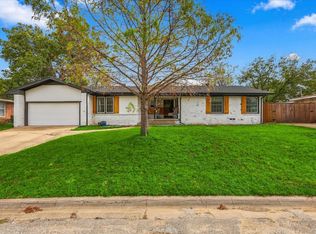 2740 Spruce Park Dr, Richland Hills, TX 76118