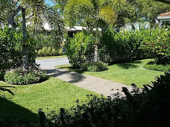 2nd image of 50 S Prospect Dr