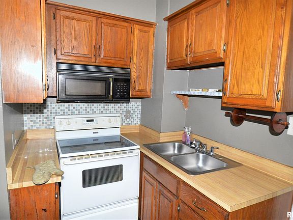 5th image of 413 E Virginia Ave