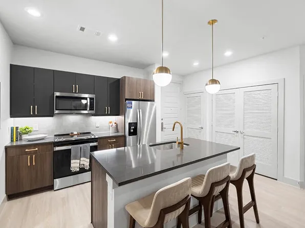 East Bend Apartments