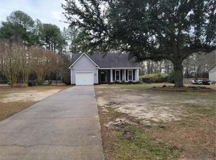 7029 Kalmia Ln, Hope Mills, NC 28348