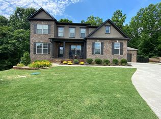 9240 Holly Wood Dr, Gainesville, GA 30506