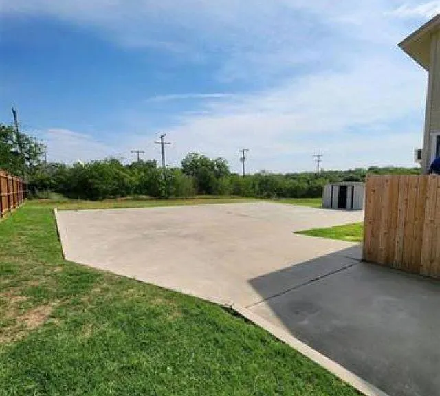 3200 Birch St — Photo 4
