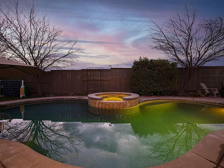 4930 Village Green Dr — Photo 60