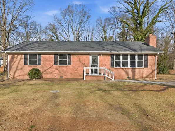 4400 Treely Rd, Chester, VA 23831