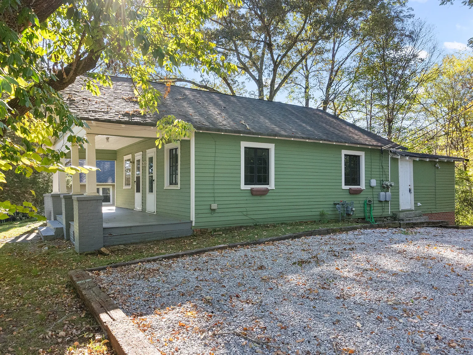 1 bed, 750 sqft, $1,000 — Photo 4